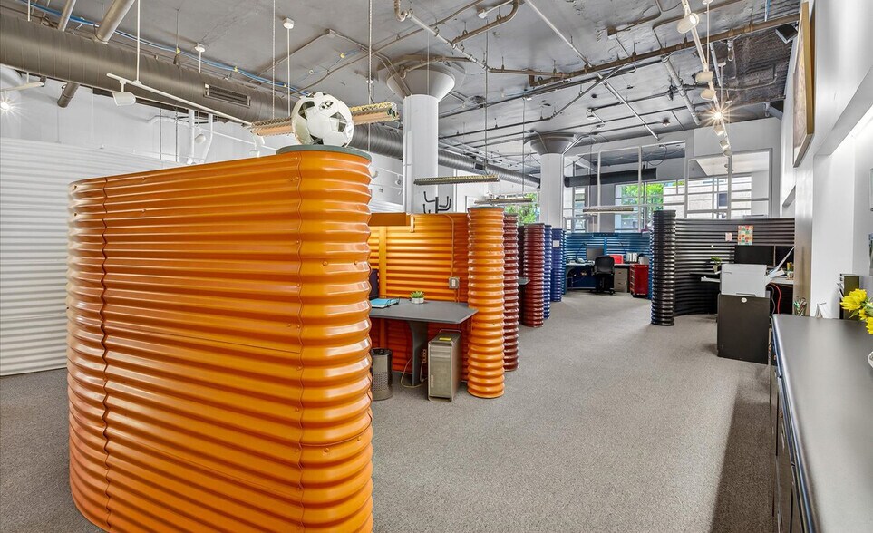 More Photos Of 155 E Wilson St, Madison Office For Sale
