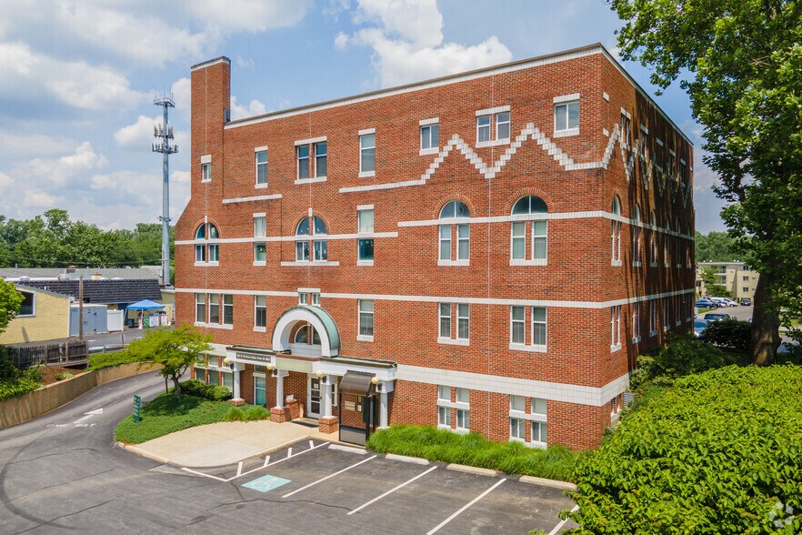 Primary Photo Of 1223 N Providence Rd, Media Medical For Lease