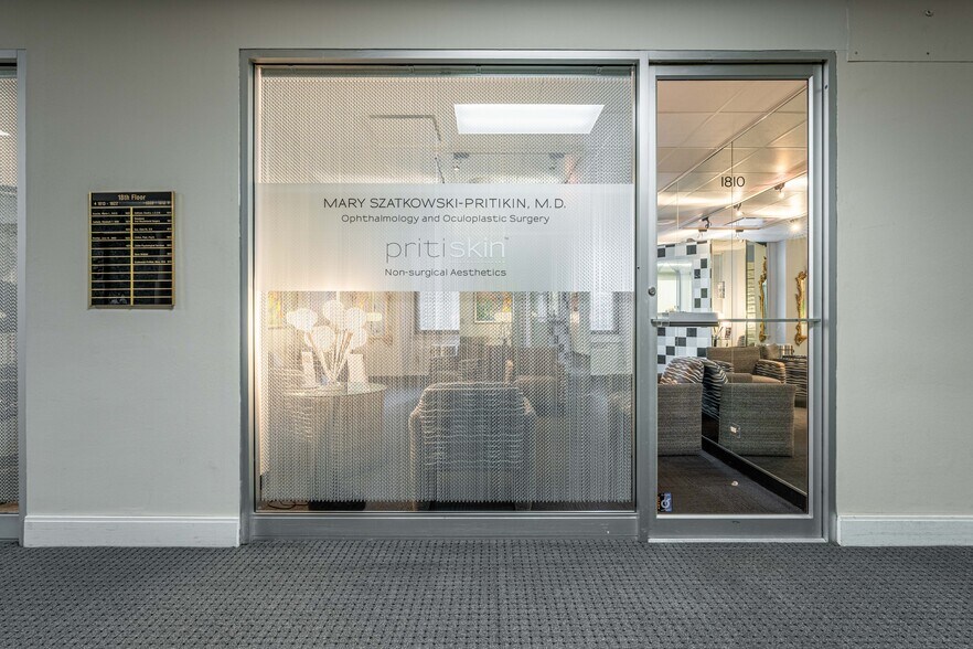 More Photos Of 111 N Wabash Ave, Chicago Medical For Lease