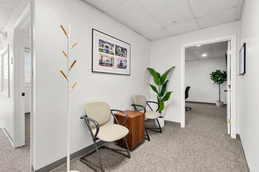 More Photos Of 19 Bridge St, Kittery Coworking Space