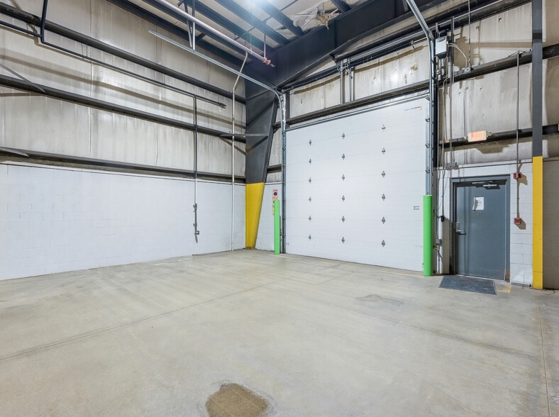 More Photos Of 3301 Bruening Ave SW, Canton Warehouse For Lease