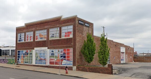 More Photos Of 1717 Oak St, Kansas City General Retail For Lease