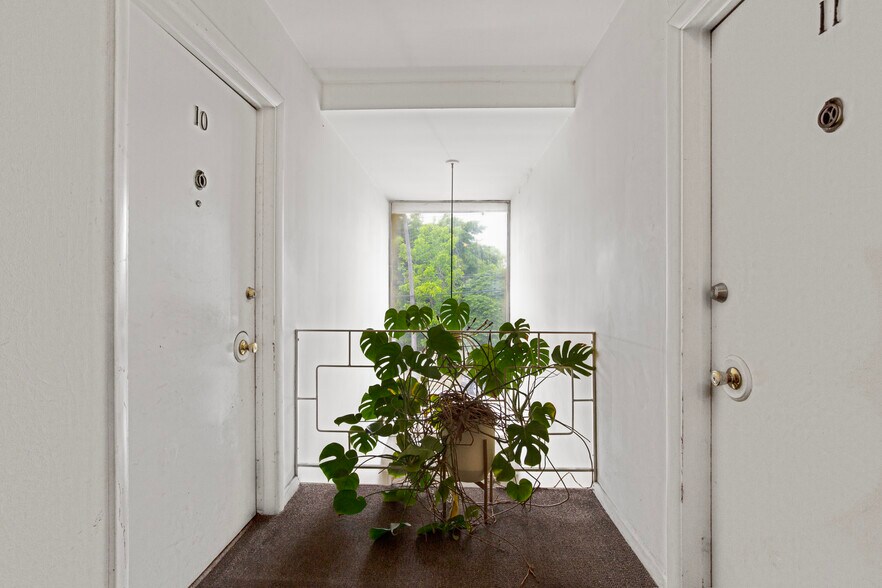 More Photos Of 136 S Westlake Ave, Los Angeles Apartments For Sale