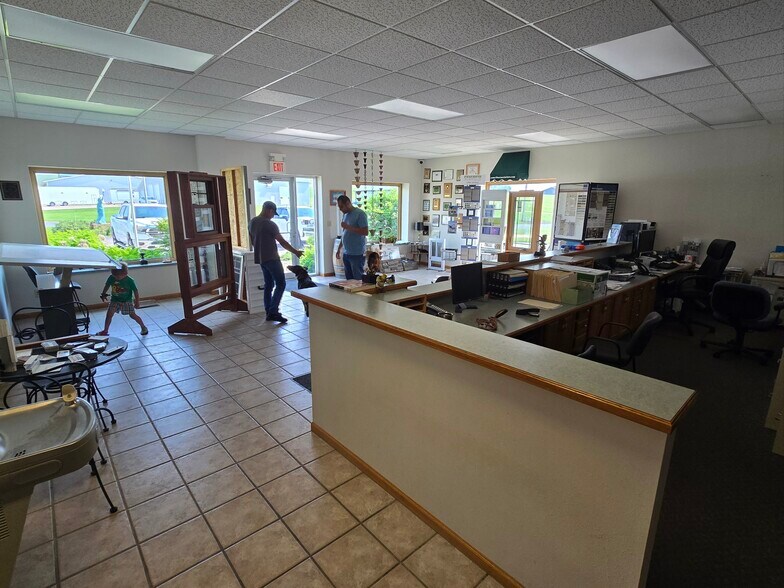 More Photos Of 855 Industrial Dr, Mondovi Distribution For Lease