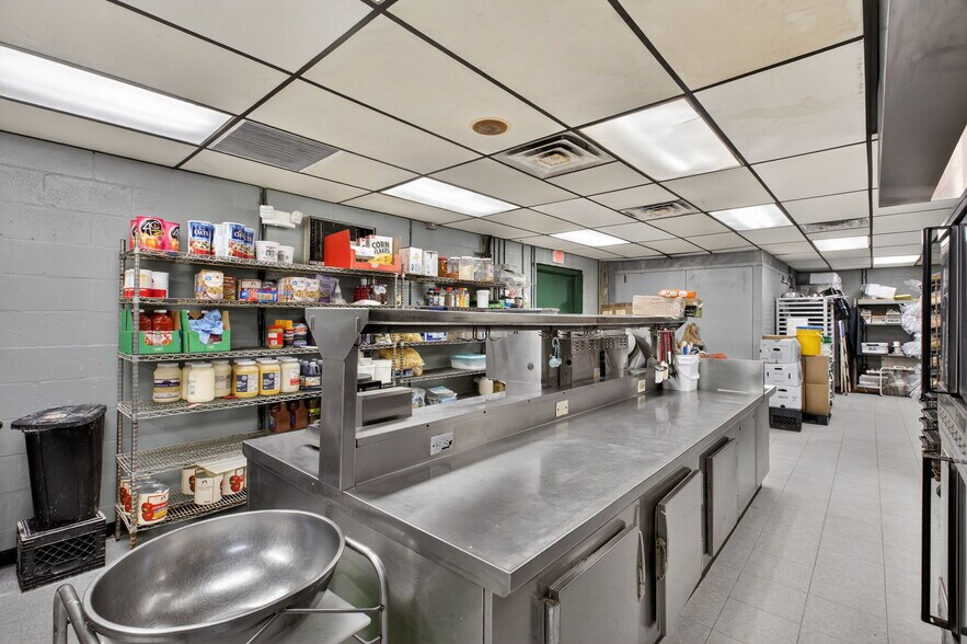 More Photos Of 4040 US Highway 27 S, Sebring Restaurant For Sale