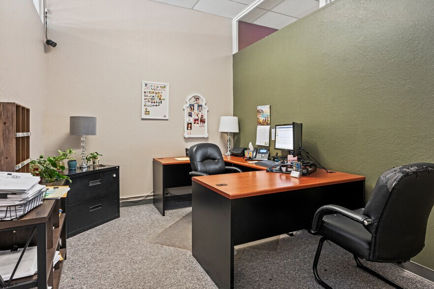More Photos Of 307 N State St, Ukiah Office For Sale