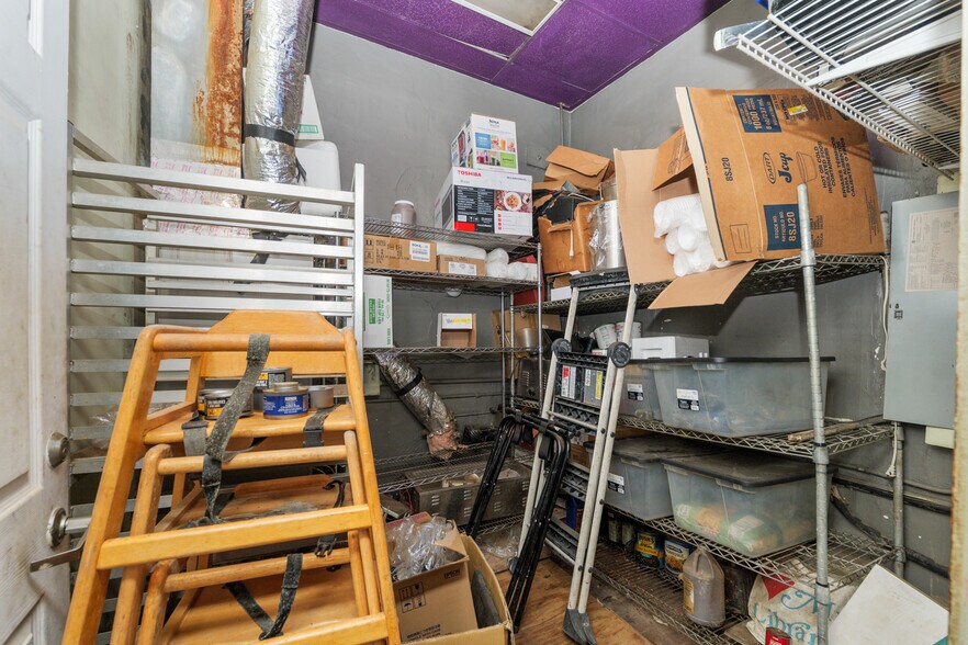 More Photos Of 14960 Main St, Alachua Restaurant For Lease