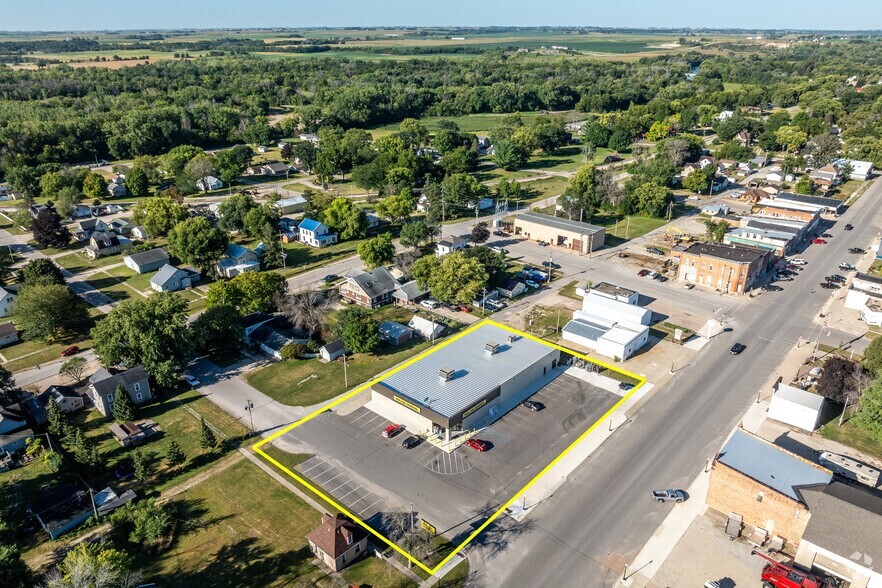 More Photos Of 113 E Main Ave, Rockford Convenience Store For Sale