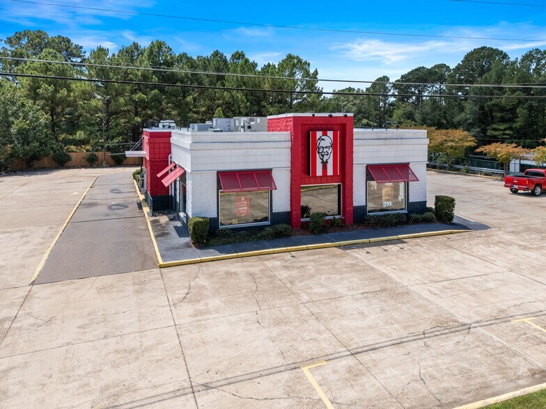 More Photos Of 442 Us-80, Clinton General Retail For Sale