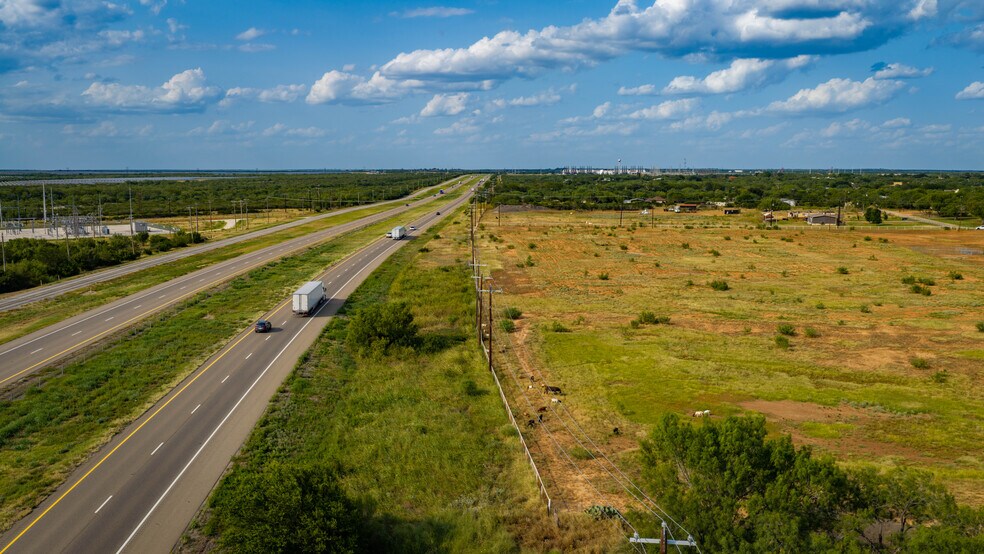 More Photos Of 175 County Road 1151, Pearsall Land For Sale