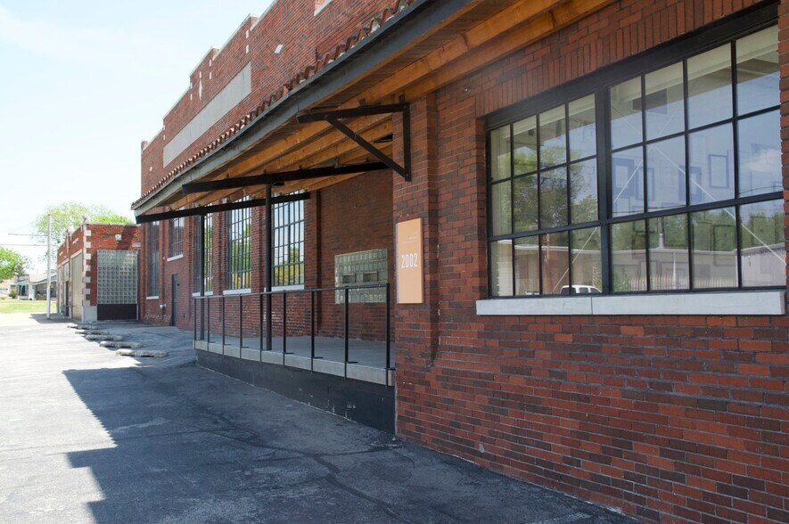 More Photos Of 2002 E 6th St, Tulsa Loft Creative Space For Sale