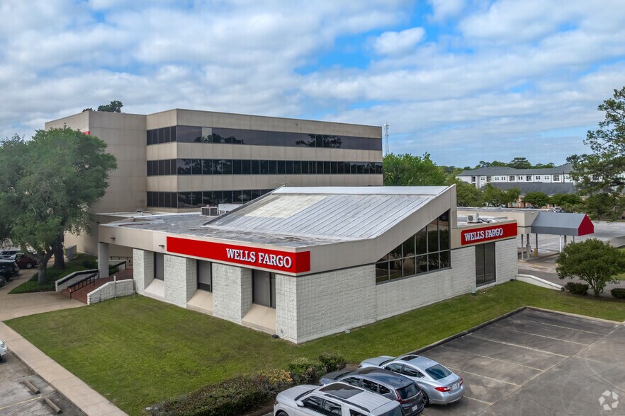 More Photos Of 12337 Jones Rd, Houston Office For Lease