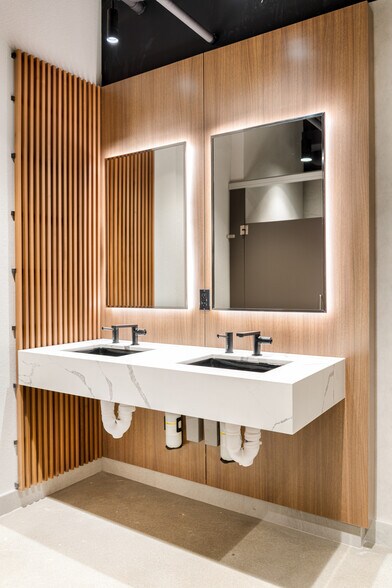 More Photos Of 1000 Maxwell Ln, Hoboken Office Residential For Lease