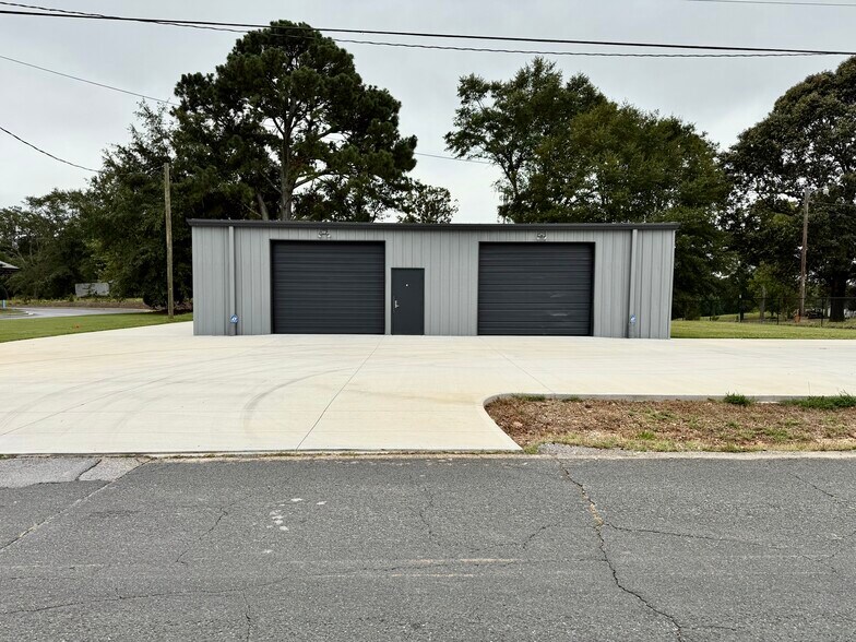 More Photos Of 1714 Circle Rd, Easley Warehouse For Sale