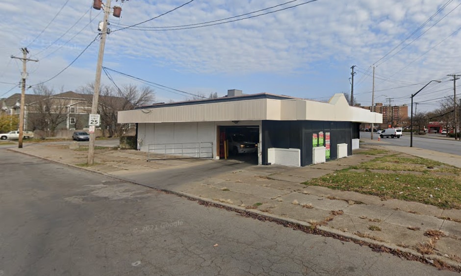 More Photos Of 10305 Saint Clair Ave, Cleveland Convenience Store For Lease