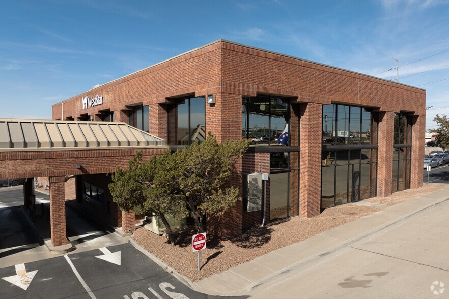 More Photos Of 8340 Gateway Blvd E, El Paso Office For Lease