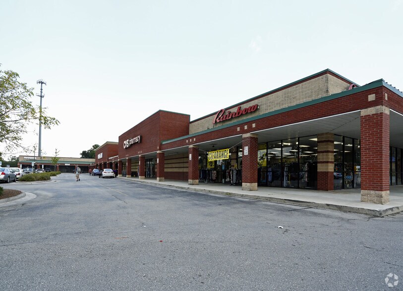 More Photos Of 1901-1929 Oleander Dr, Wilmington Unknown For Lease
