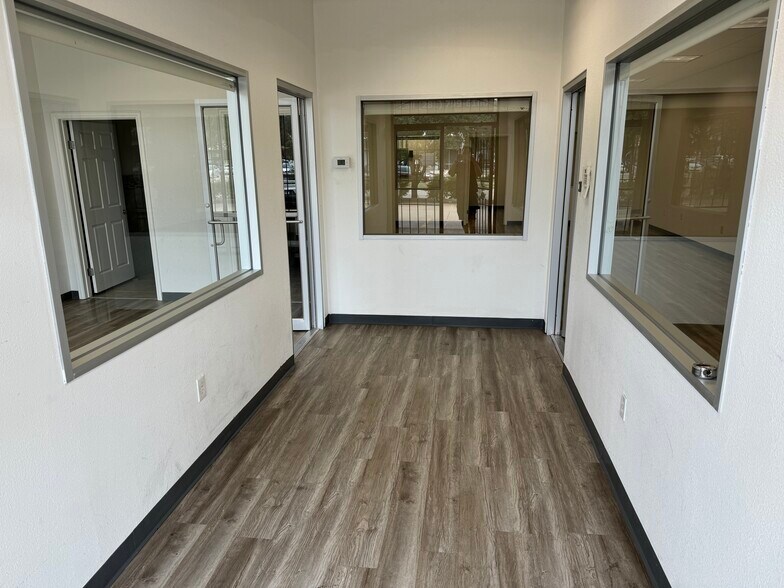 More Photos Of 12989 Bellaire Blvd, Houston Storefront For Sale
