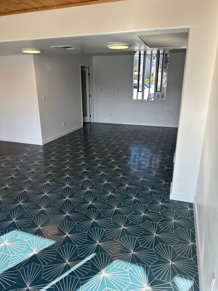 More Photos Of 4545-4547 Fanuel St, San Diego Office For Lease