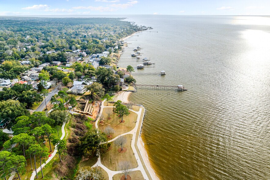 More Photos Of 202 S Mobile St, Fairhope Hospitality For Sale