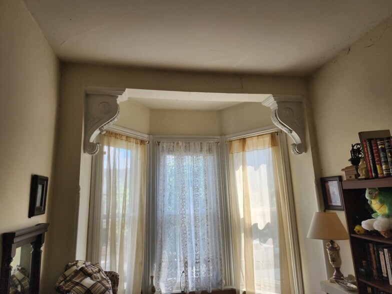 More Photos Of 87 E Broad St, Bethlehem Office For Sale