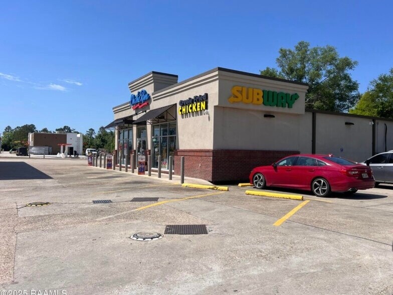 Primary Photo Of 28571 LA 43 Hwy, Albany Storefront For Sale