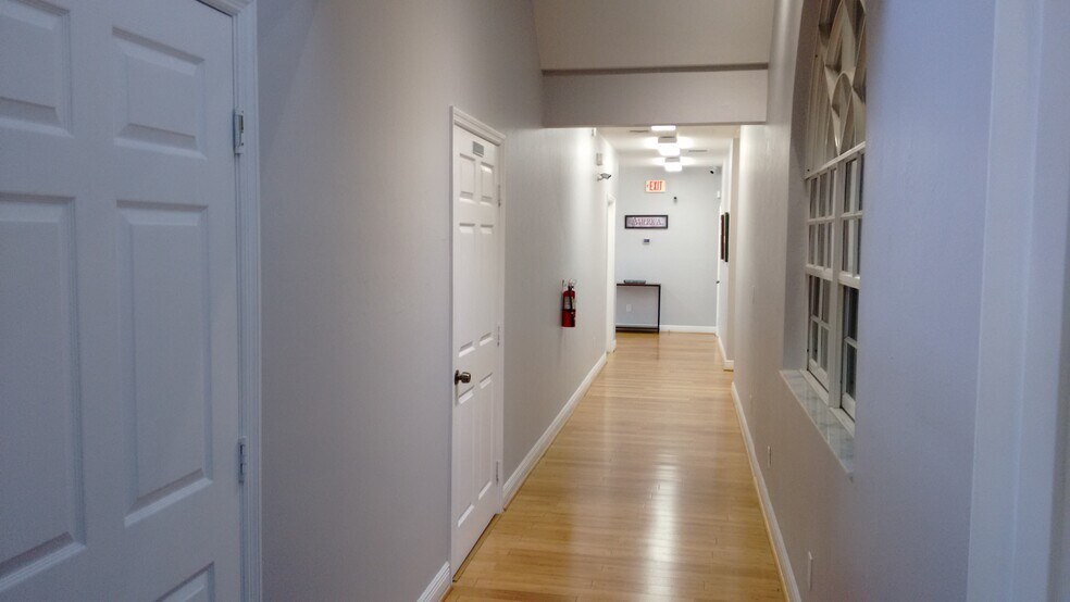 More Photos Of 506 SW 47th Ter, Cape Coral Medical For Sale