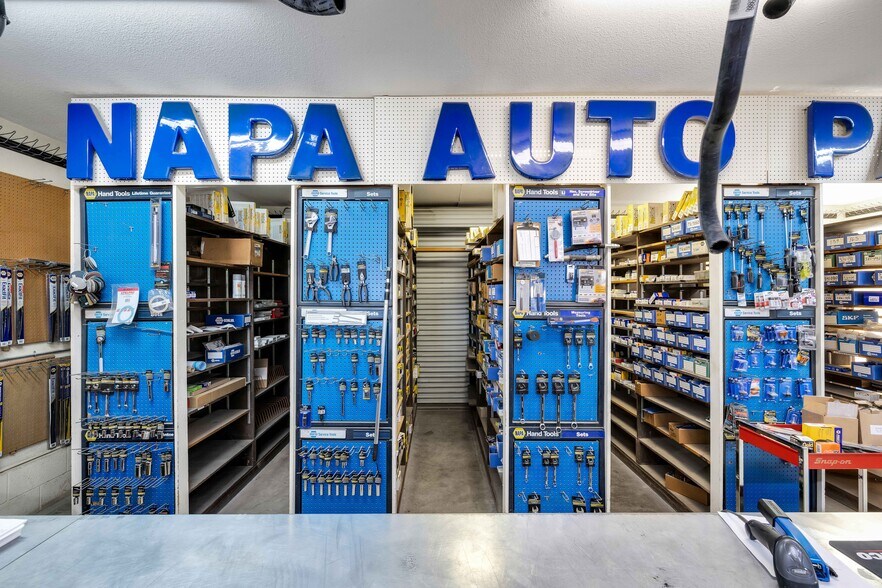 More Photos Of 2476 Stirrup Rd, Borrego Springs General Retail For Sale