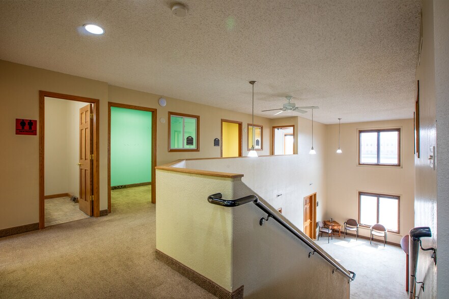 More Photos Of 1411 W Dakota Pkwy, Williston Office For Lease