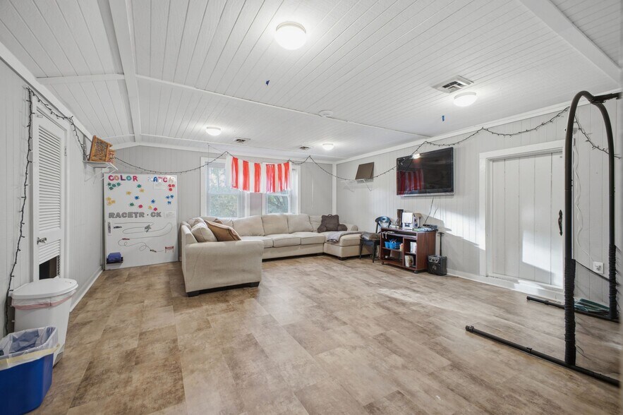 More Photos Of 6515 Holt Rd, Nashville Specialty For Sale