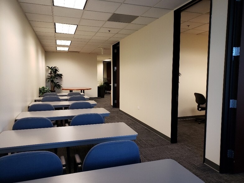More Photos Of 4200 Concours, Ontario Office For Lease