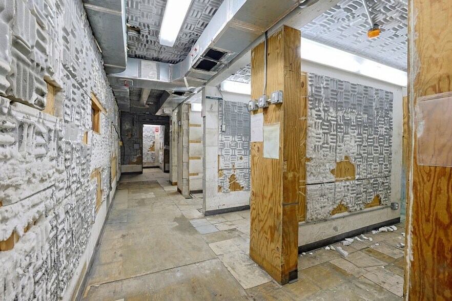 More Photos Of 1 Lawton St, Yonkers Manufacturing For Sale