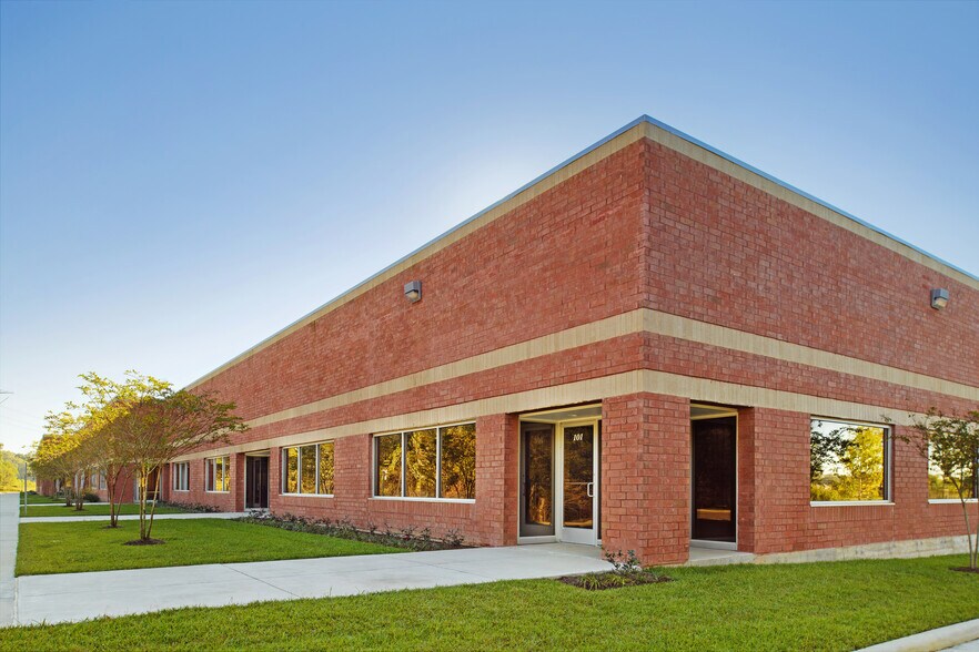 More Photos Of 8184 Hwy 44, Gonzales Unknown For Lease