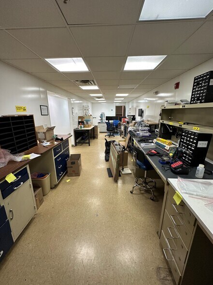 More Photos Of 50A Northwestern Dr, Salem Warehouse For Sale