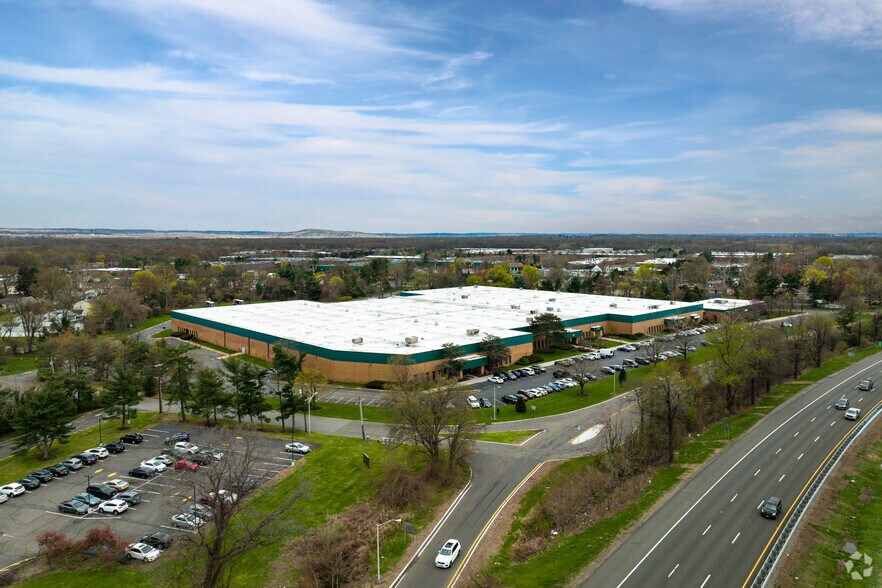 More Photos Of 10 New Maple Ave, Pine Brook Warehouse For Lease