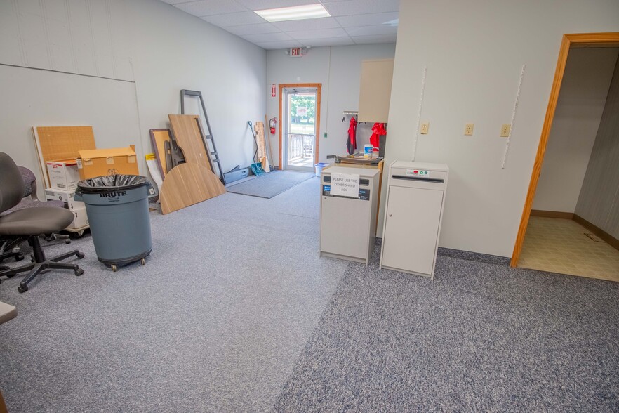 More Photos Of 199 N Michigan Ave, Shelby Office For Sale