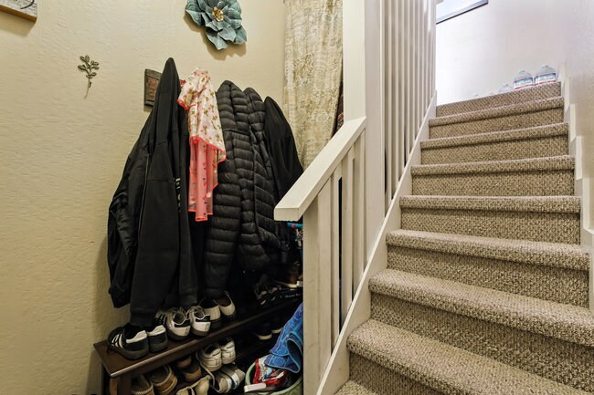 More Photos Of 575 Myrtle St, Half Moon Bay Apartments For Sale