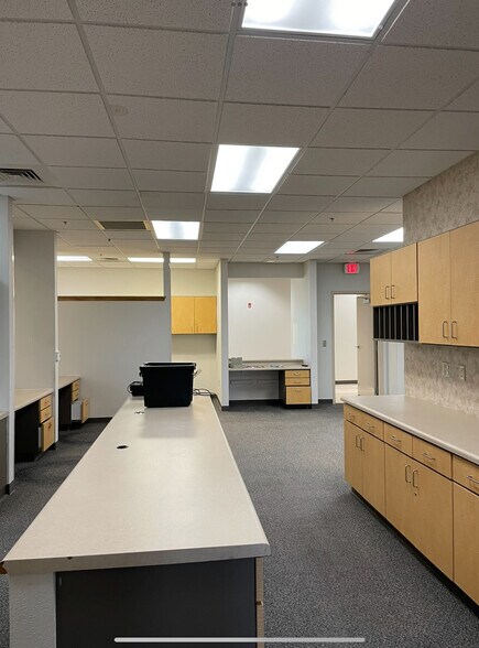 Primary Photo Of 4774 Loma del Sur Dr, El Paso Healthcare For Sale