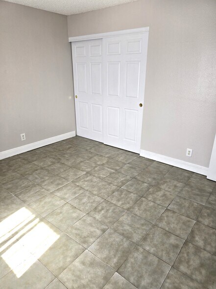 More Photos Of , Las Vegas Multifamily For Sale