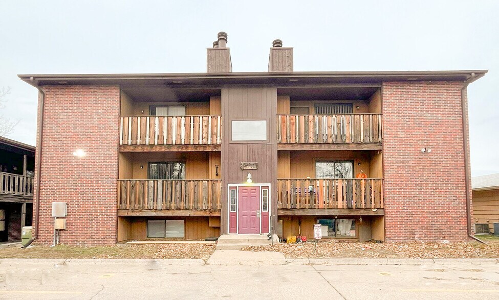 More Photos Of 4927 Walker Ave, Lincoln Apartments For Sale