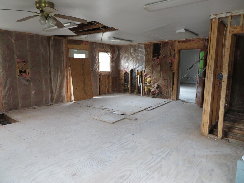 More Photos Of 440 Main St, Lynchburg Flex For Sale