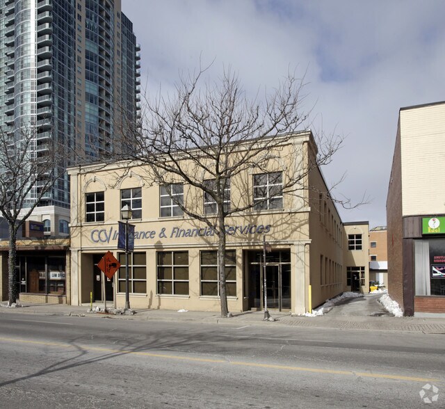 Primary Photo Of 32 Queen St W, Brampton Storefront Retail Office For Lease