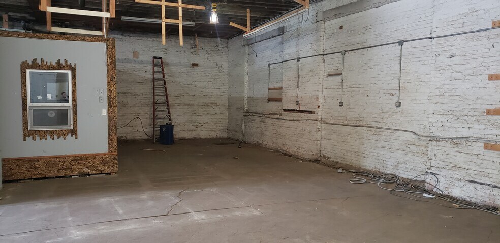 More Photos Of 286-294 Hamilton Ave, Brooklyn Warehouse For Lease