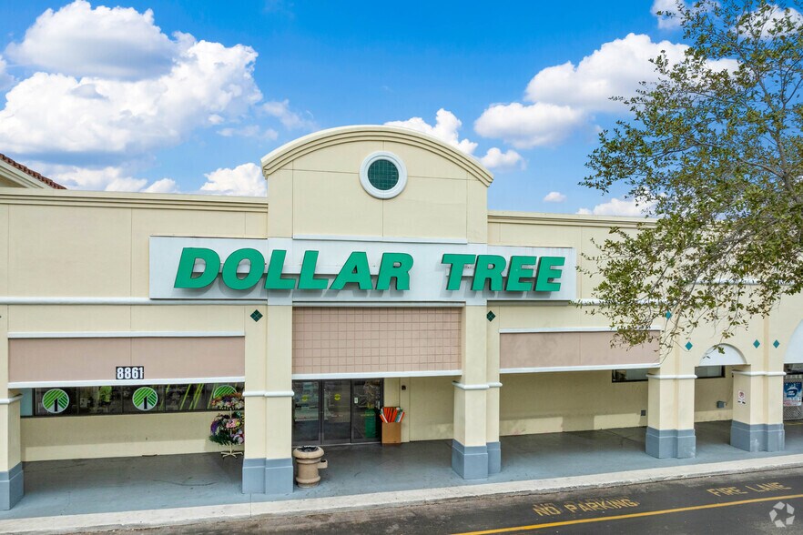 More Photos Of 8767-8961 SE Bridge Rd, Hobe Sound Unknown For Lease