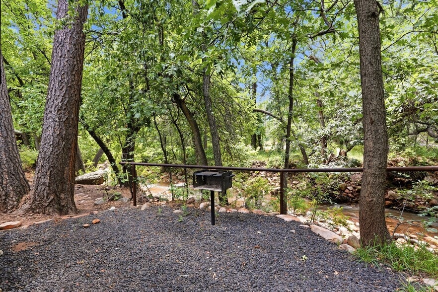 More Photos Of 1355 E Christopher Creek Loop, Payson Hotel For Sale