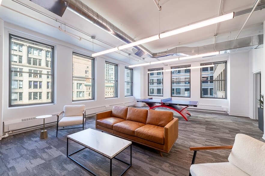 More Photos Of 17 N State St, Chicago Office For Lease