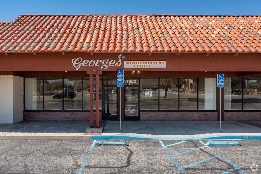 More Photos Of 1915-1989 W Avenue L, Lancaster Unknown For Lease