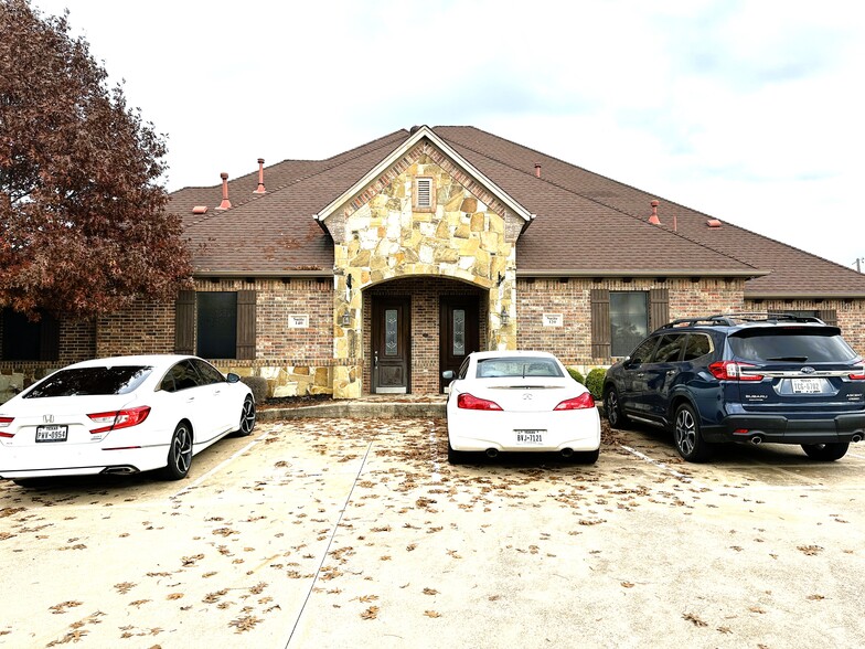 Primary Photo Of 4218 Gateway Dr, Colleyville Medical For Lease