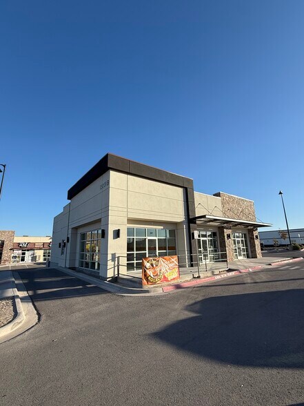 More Photos Of 13001 Emerald Pass Ave, Horizon City Storefront Retail Office For Lease
