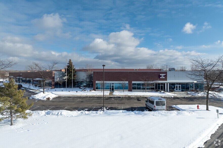 Primary Photo Of 8020 Tyler Blvd, Mentor Flex For Lease